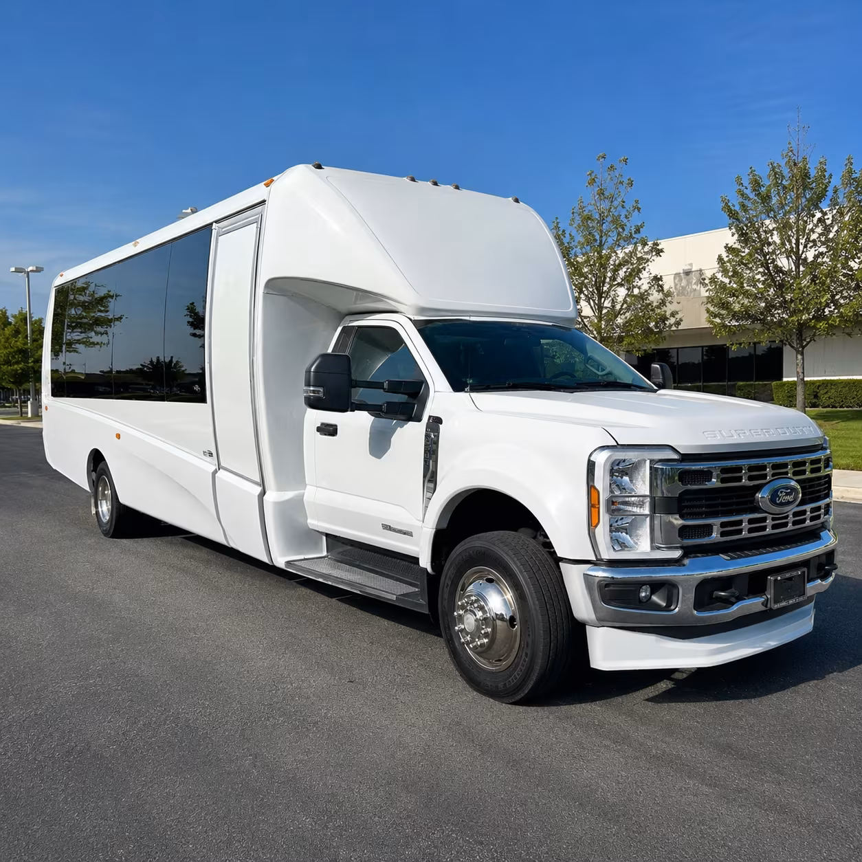 hawthorne rent a bus for a meeting or corporate event in hawthorne