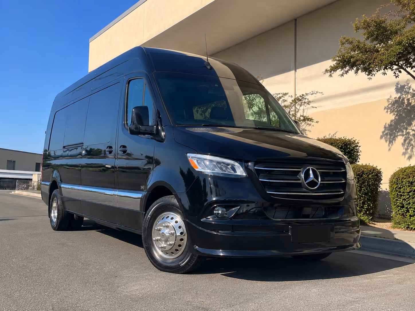 hawthorne stress free transportation for your hawthorne team or fan group